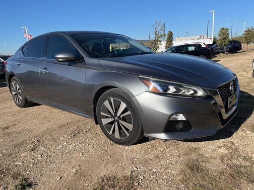 2020 Nissan Altima 2.5 SV