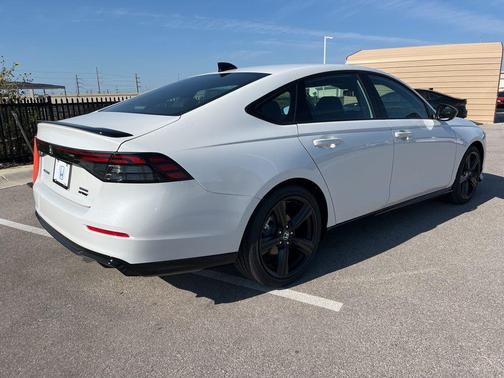 2025 Honda Accord Hybrid Base