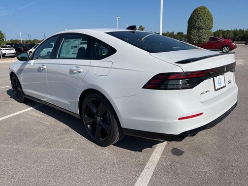 2025 Honda Accord Hybrid Base