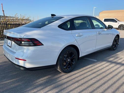 2025 Honda Accord Sport SE 1.5T