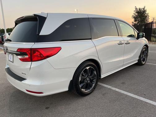 2022 Honda Odyssey Elite