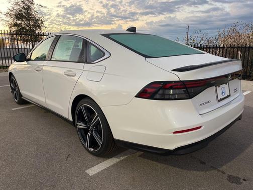 2025 Honda Accord Hybrid Base