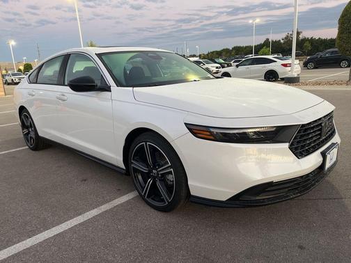 2025 Honda Accord Hybrid Base