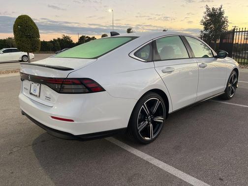 2025 Honda Accord Hybrid Base