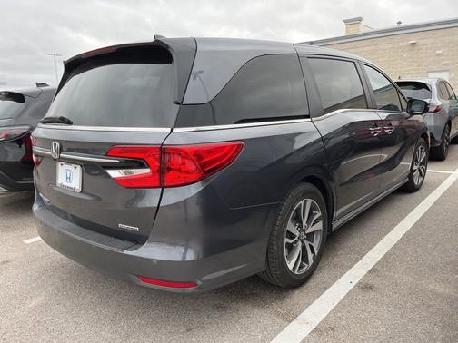 2022 Honda Odyssey 