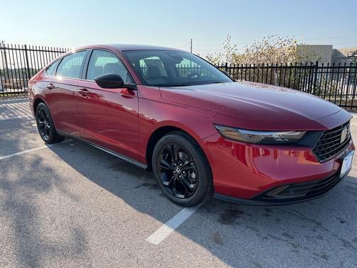 2025 Honda Accord Sport SE 1.5T