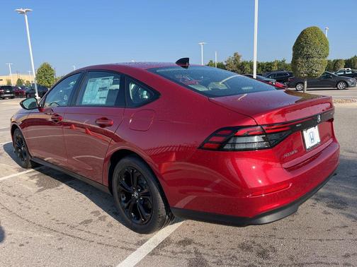 2025 Honda Accord Sport SE 1.5T