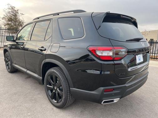 2025 Honda Pilot Black Edition