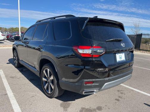 2025 Honda Pilot Elite