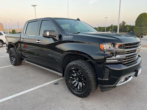 2022 Chevrolet Silverado 1500 High Country