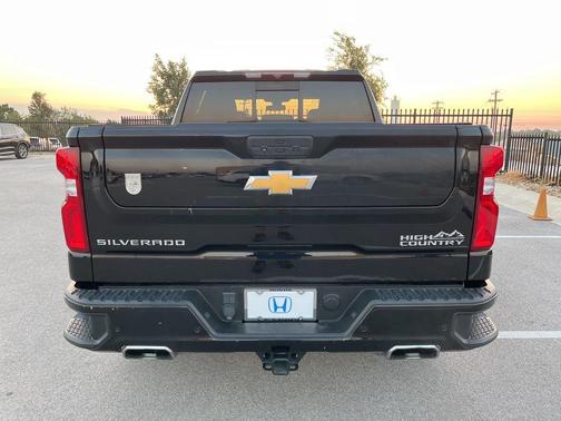2022 Chevrolet Silverado 1500 High Country