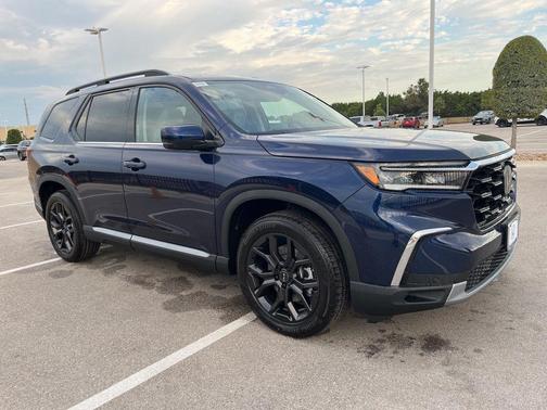 2025 Honda Pilot Touring 8-Passenger