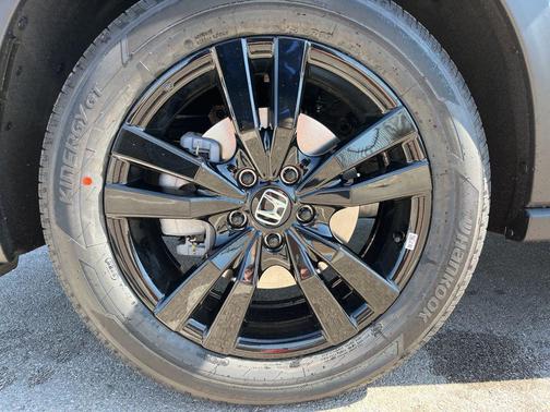 2026 Honda HR-V 2WD Sport