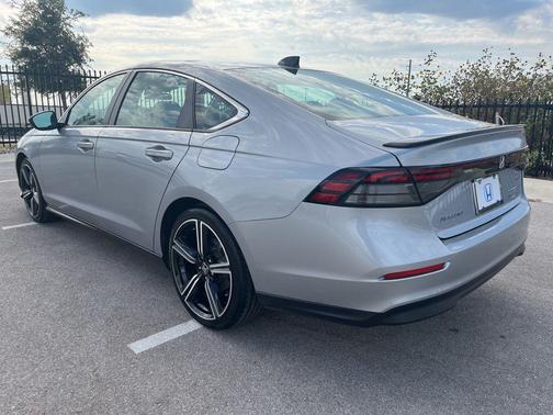 2023 Honda Accord Hybrid Base