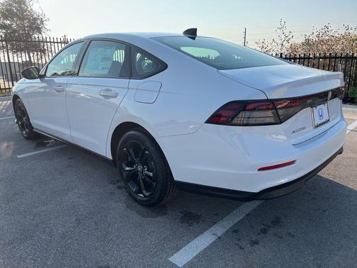 2025 Honda Accord Sport SE 1.5T