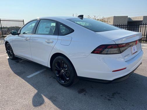 2025 Honda Accord Sport SE 1.5T