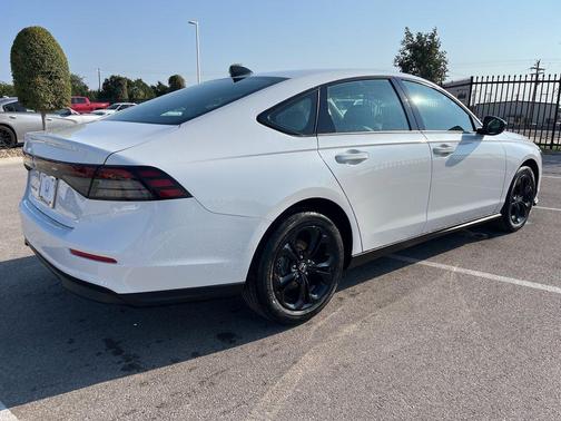 2025 Honda Accord Sport SE 1.5T