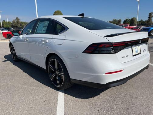 2025 Honda Accord Hybrid Base