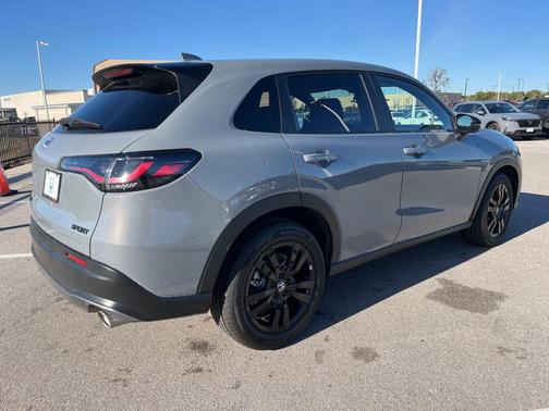 2026 Honda HR-V 2WD Sport