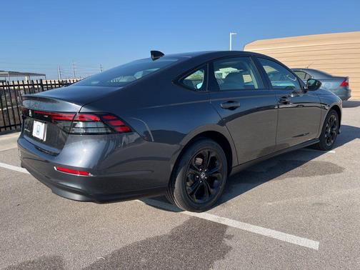 2025 Honda Accord Sport SE 1.5T