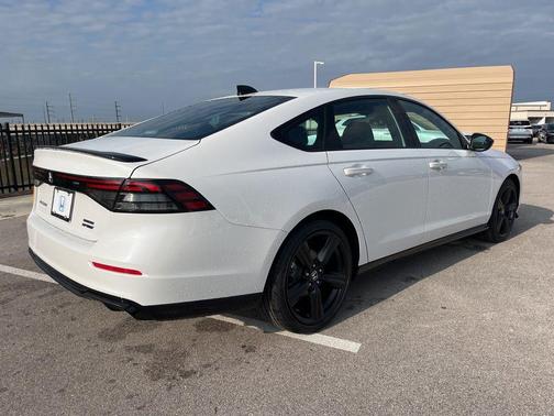 2025 Honda Accord Hybrid Base