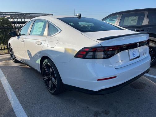 2025 Honda Accord Hybrid Base