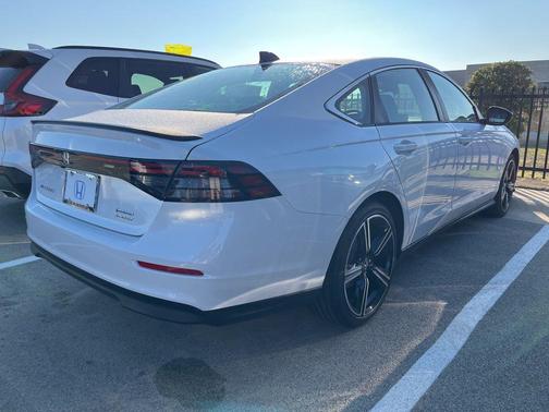 2025 Honda Accord Hybrid Base