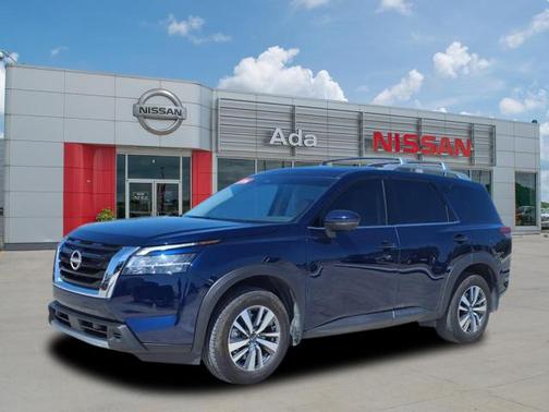 2024 Nissan Pathfinder SL