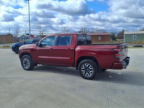 2024 Nissan Frontier SL