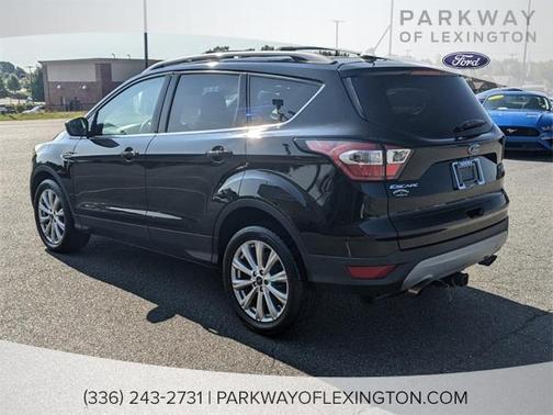 Photo 5 of 47 of 2018 Ford Escape Titanium
