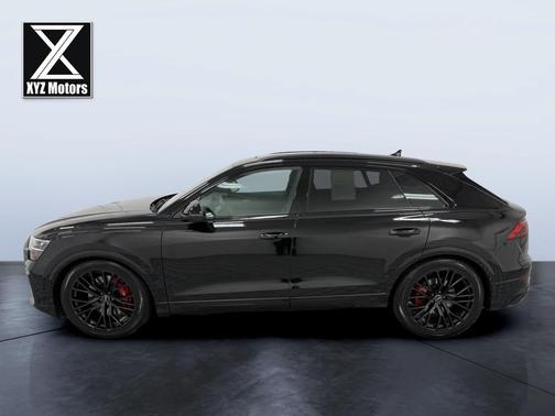 Mythos Black Metallic 2024 Audi SQ8 4.0T Prestige