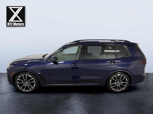 Blue 2024 BMW X7 xDrive40i