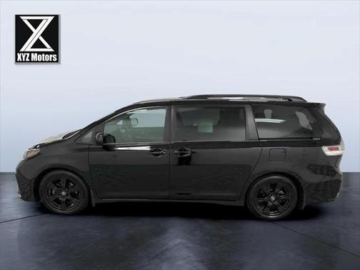 2020 Toyota Sienna SE