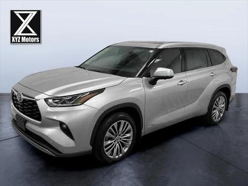 2024 Toyota Highlander Hybrid Platinum