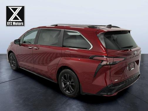 2024 Toyota Sienna XSE 7 Passenger