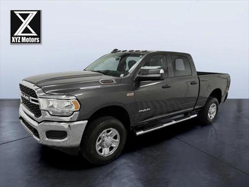 2021 RAM 2500 Tradesman Crew Cab 4x4 6'4' Box