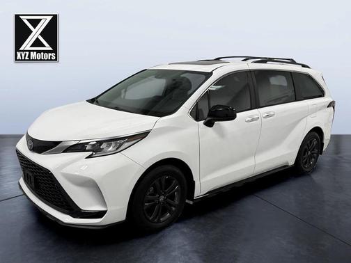 2024 Toyota Sienna XSE 7 Passenger