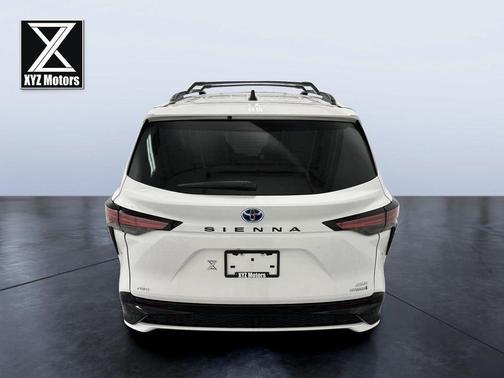 2024 Toyota Sienna XSE 7 Passenger