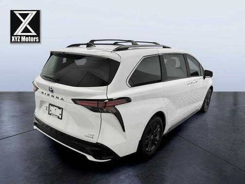 2024 Toyota Sienna XSE 7 Passenger