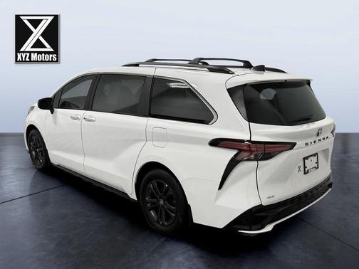 2024 Toyota Sienna XSE 7 Passenger