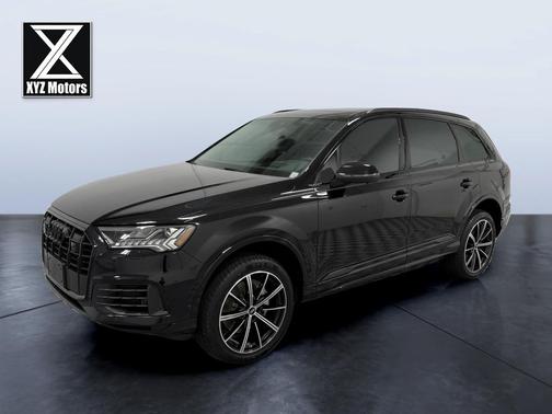 Mythos Black Metallic 2022 Audi Q7 55 Prestige