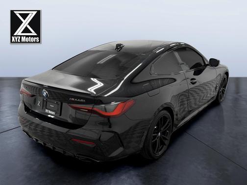 Black Sapphire Metallic 2022 BMW M440 i xDrive