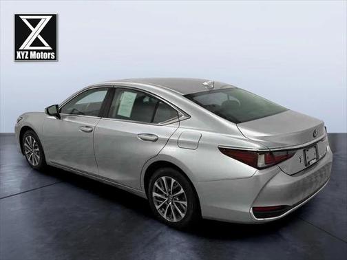 2022 Lexus ES 250 Base