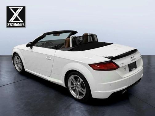 2022 Audi TT 45 TFSI quattro S tronic