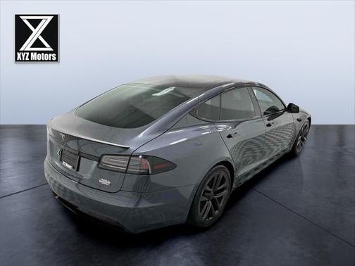 2022 Tesla Model S Plaid