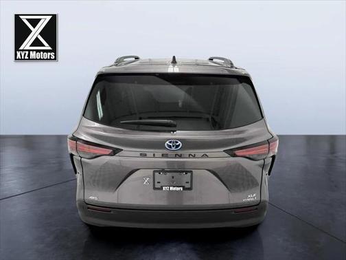 2021 Toyota Sienna XLE 7 Passenger