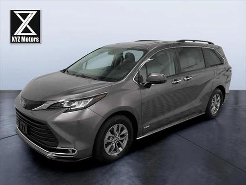 2021 Toyota Sienna XLE 7 Passenger