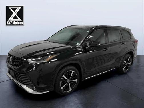 2022 Toyota Highlander XSE