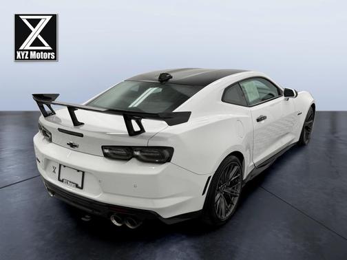 Summit White 2022 Chevrolet Camaro ZL1