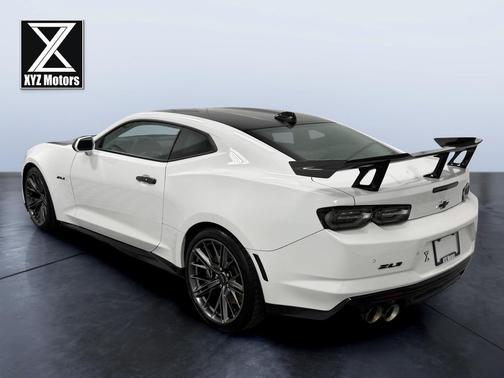 Summit White 2022 Chevrolet Camaro ZL1